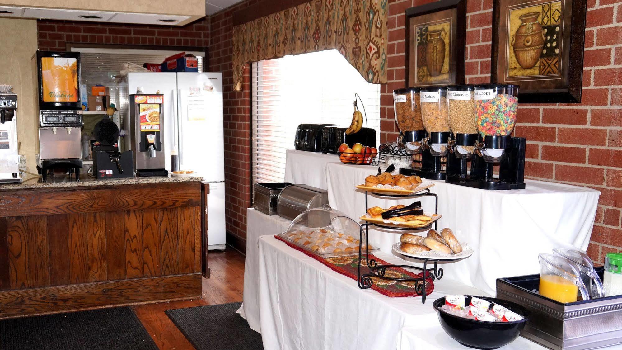 Plaza Inn ミッドランド エクステリア 写真